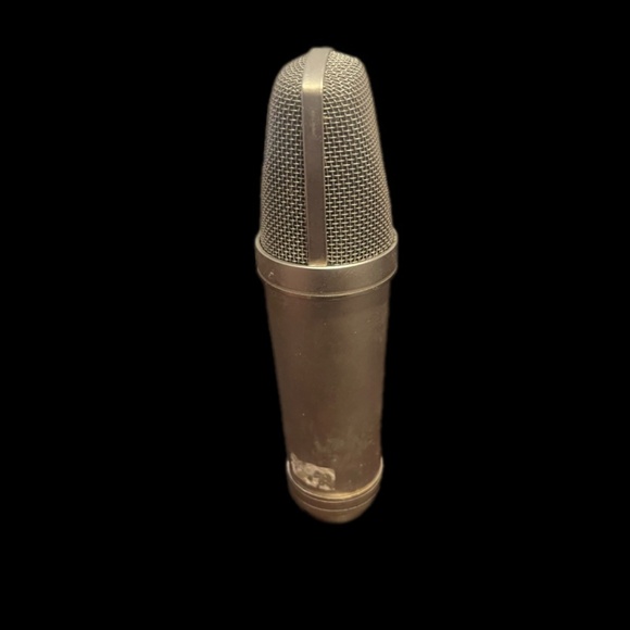 CAD GXL2200 Diaphragm Condenser Microphone - Picture 3 of 11